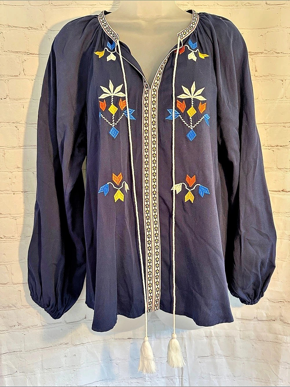 Rusttydustty NWT Bohemia Crush Embroidered Tunic in Blue Size Small